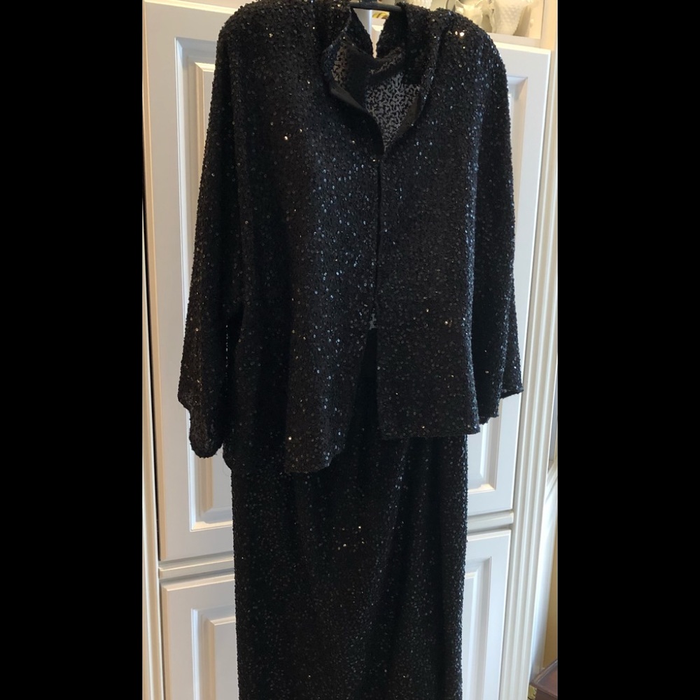 🎶Sansappelle 2-piece silk & sequins long skirt, snap close Jacket sparkly set
